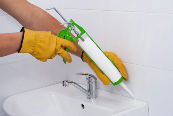 Silikonfugen erneuern: Schritt-für-Schritt-Anleitung für Anfänger 11 Kartuschenpistole