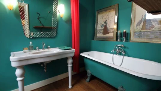 Retro Badezimmer in grün