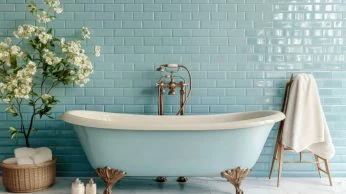 Retrobadewanne in hellblau