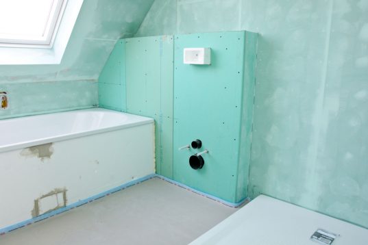 Trockenbauarbeiten und Vorwandinstallationen im Bad