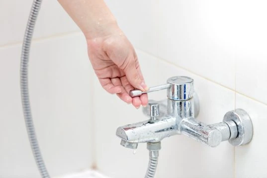 Duscharmatur-Höhe: Tipps für die perfekte Installation im Bad 9 Typischer Hebelmischer im Bad