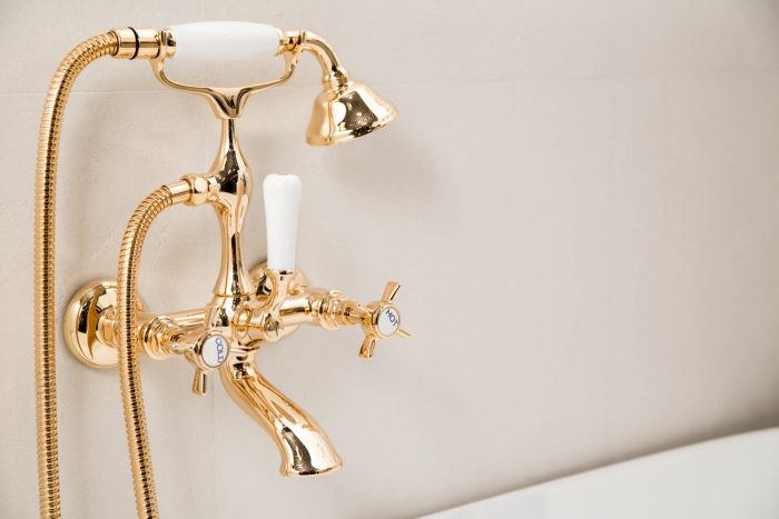 Retro-Badezimmer: 5 Elemente und Ideen für den perfekten Vintage-Stil 17 Vintage Armaturen fuer die Badwanne