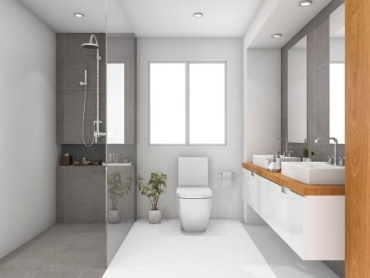 Begehbare Dusche: Maße, Kosten & Tipps zur perfekten Gestaltung 16 Walk-In-Dusche mit grossen Fliesen