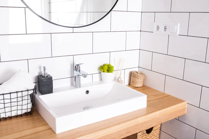 Waschbecken aus Keramik